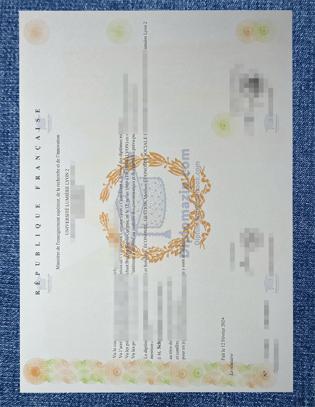 UNIVERSITE LUMIERE LYON II Diploma